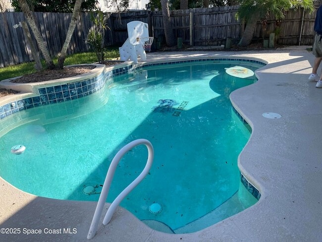 Building Photo - 3072 Chica Cir