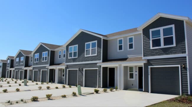 Building Photo - 6595 SW 81st Lp