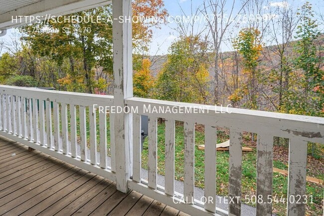 Building Photo - 464-474 Main St-470