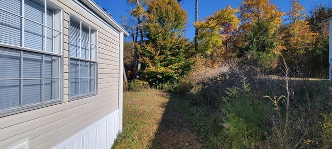 Building Photo - Ready to Move in