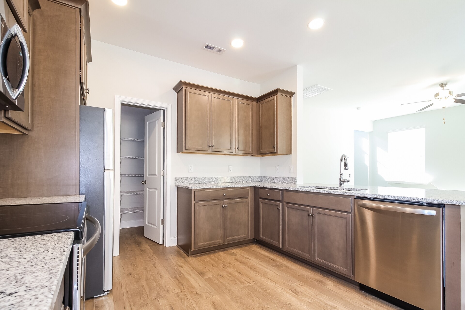 Building Photo - 116 Renwood Rd