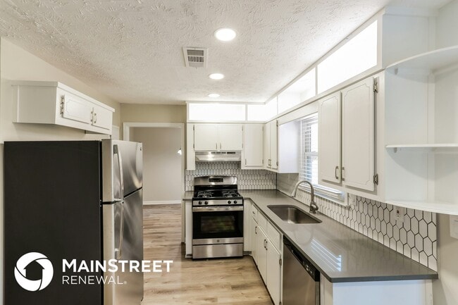 Building Photo - 2862 Emerson Lake Dr