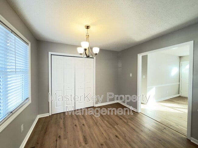 Building Photo - 1101 Amber Acres Ln