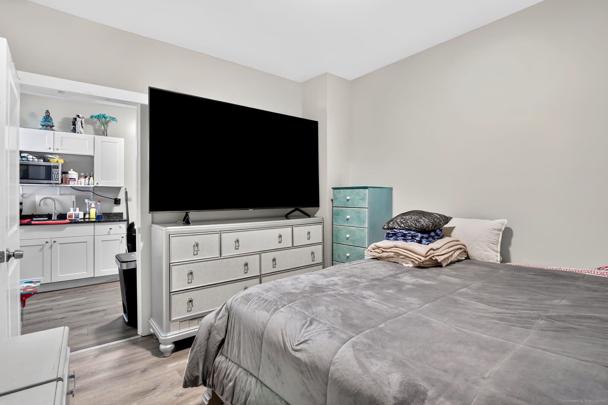 Building Photo - 14 Belden St