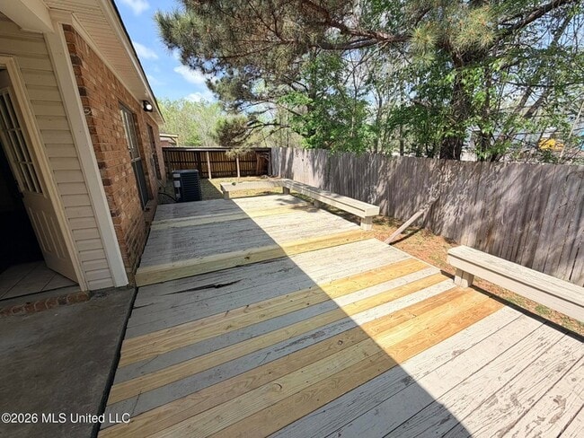 Building Photo - 224 Jack's Pl