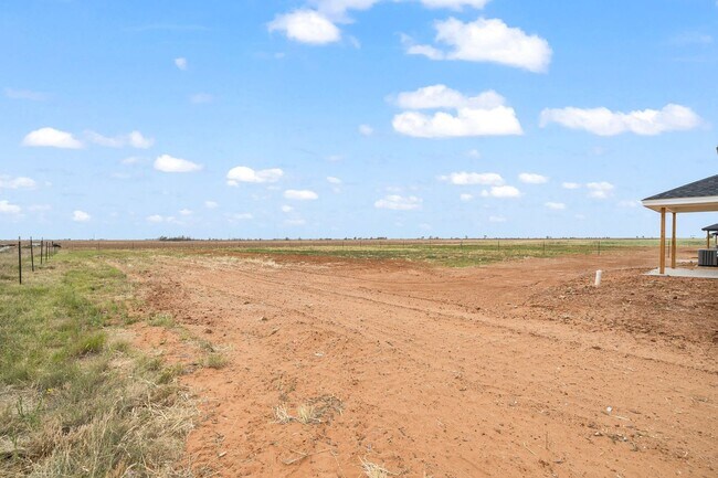 Building Photo - 109 North F M 789