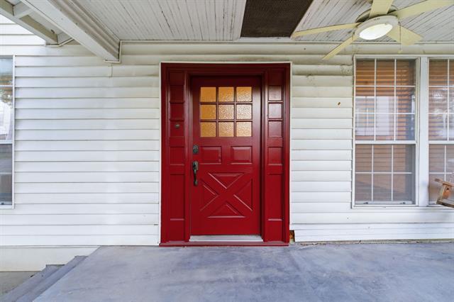 Building Photo - 1430 Hubert St