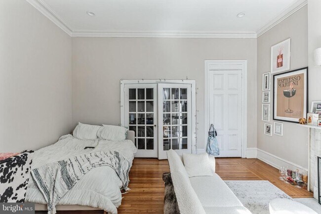 Building Photo - 2008 Spruce St