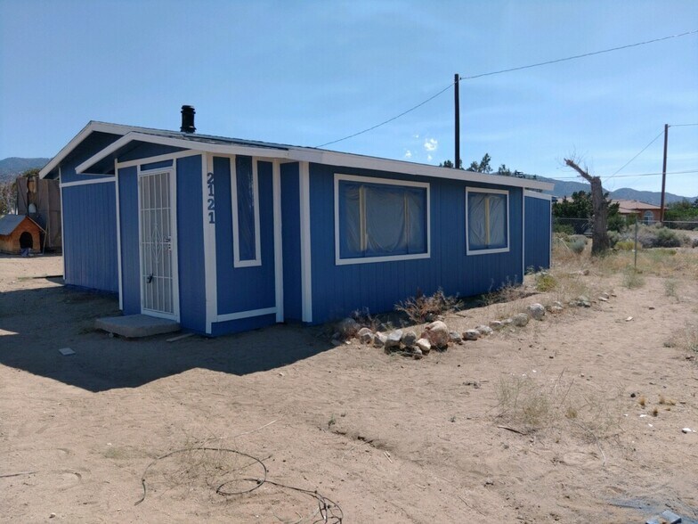 Building Photo - 2121 Fremontia Rd