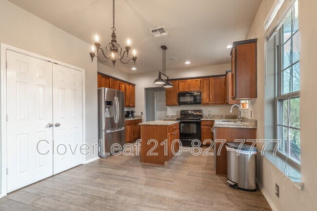 Building Photo - 170 Bentwood Ranch Dr