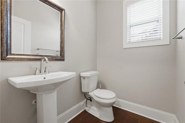 Building Photo - 710 Deer Holw Trce