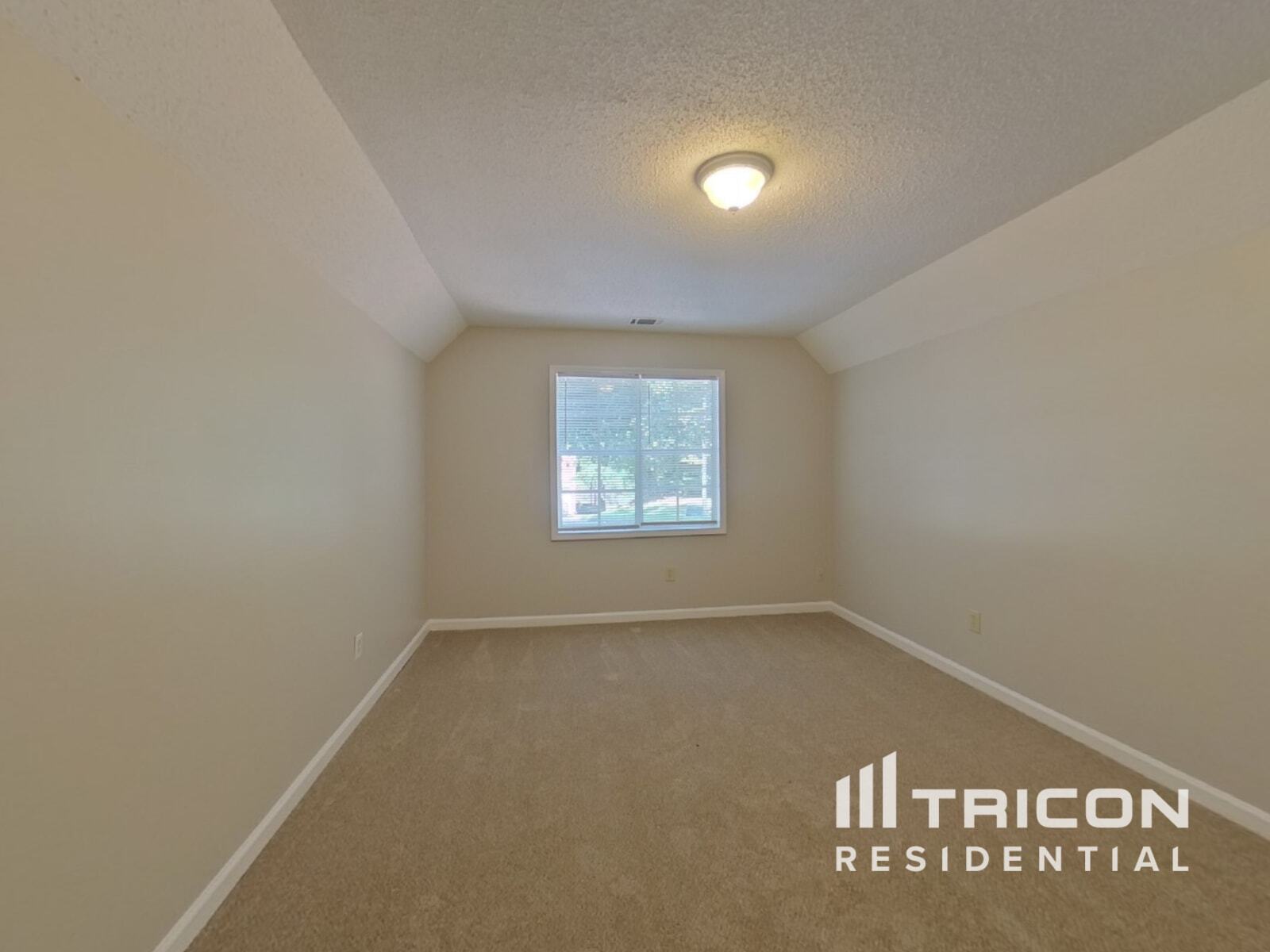 Building Photo - 6300 Holborne Ln