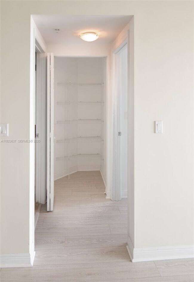 Building Photo - 1745 E Hallandale Beach Blvd