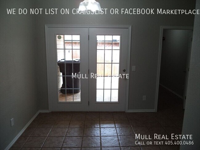 Building Photo - 5404 SE 80th-