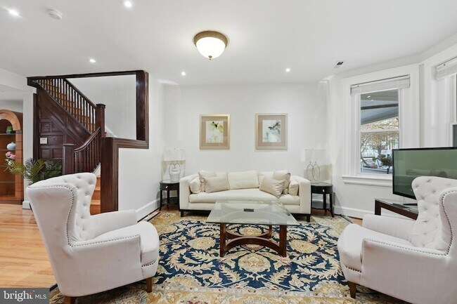 Building Photo - 56 Adams St NW