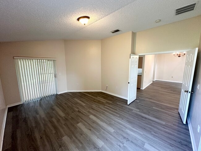 Building Photo - 9 Rybell Pl