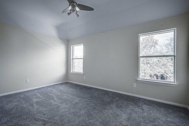 Building Photo - 3416 Ballard Dr