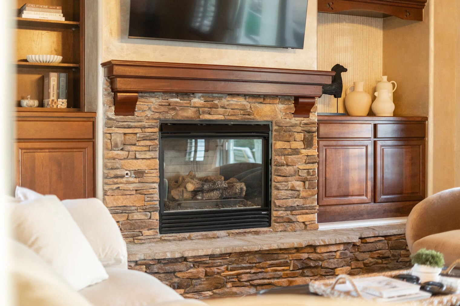 Building Photo - 3083 S Cottonwood Ct