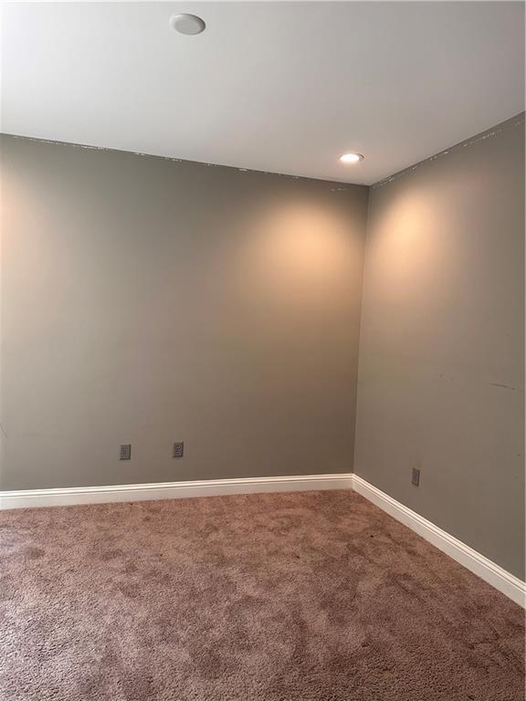 Building Photo - 2754 Dayview Ln