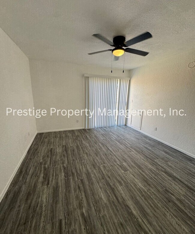 Building Photo - Newly Remodeled Southwest Gem W/ Pool