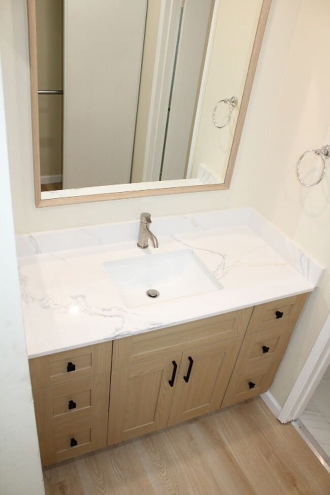 Building Photo - 1562 Partridge Dr