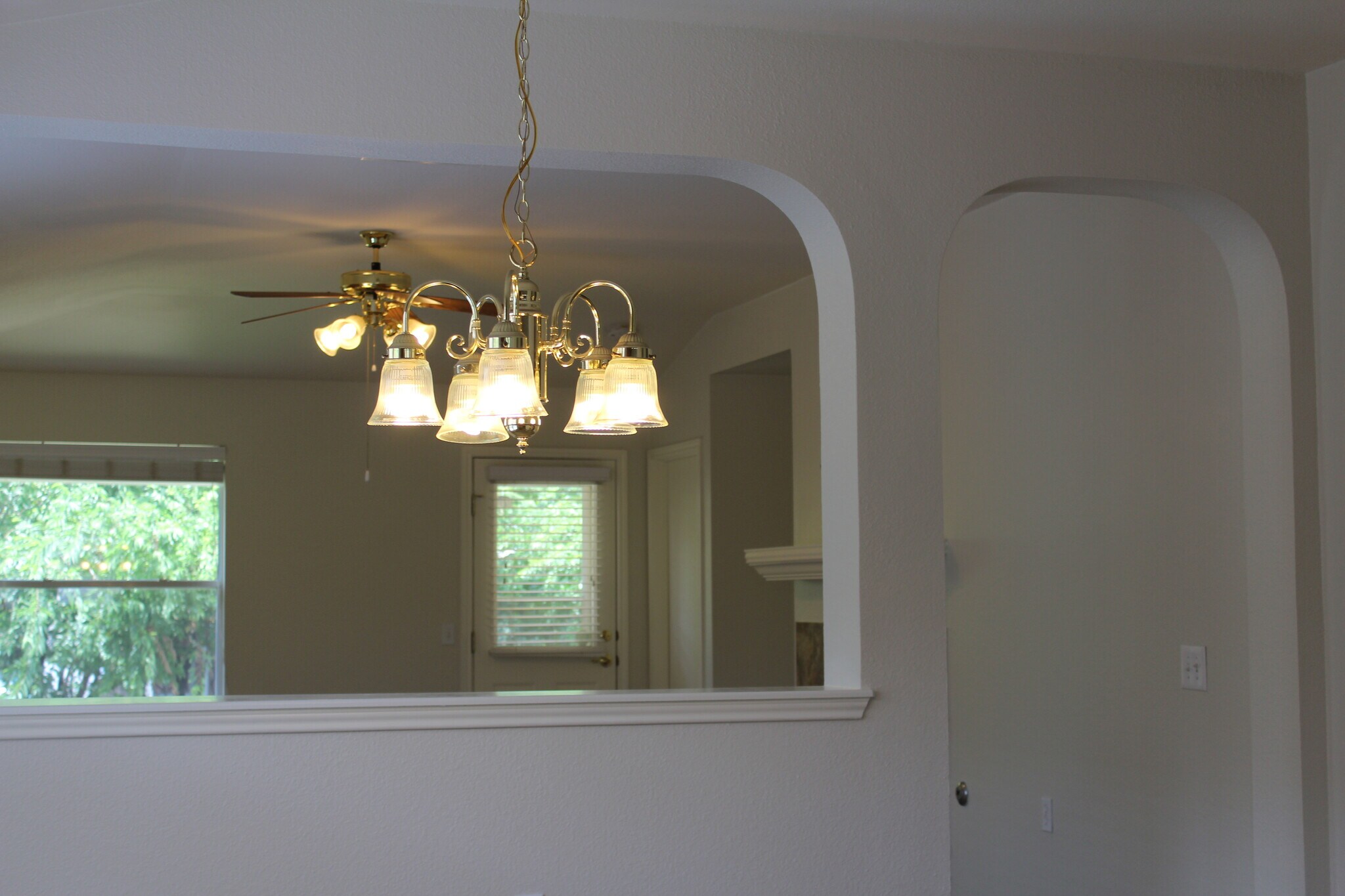 Dining room - 5605 Bentsen Ln
