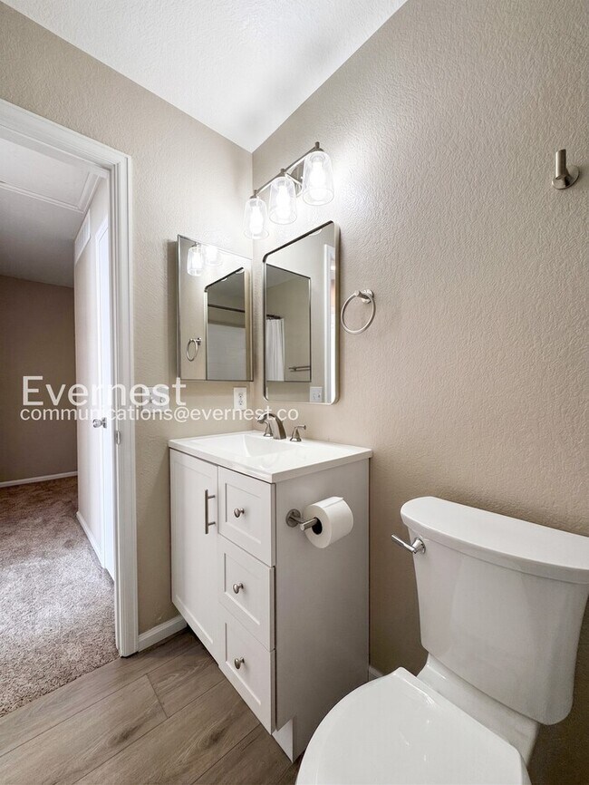 Building Photo - PROMO: Get 1 Month FREE when you sign a 2-Year Lease!/3 bed/2 bath Spacious Home with Modern Amen...