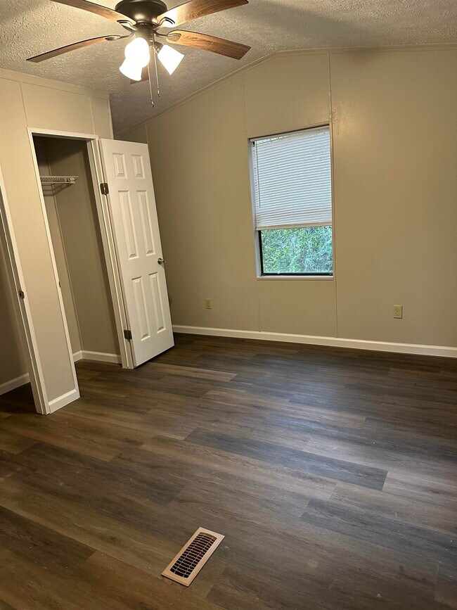 Building Photo - 1658 Rankin Ave