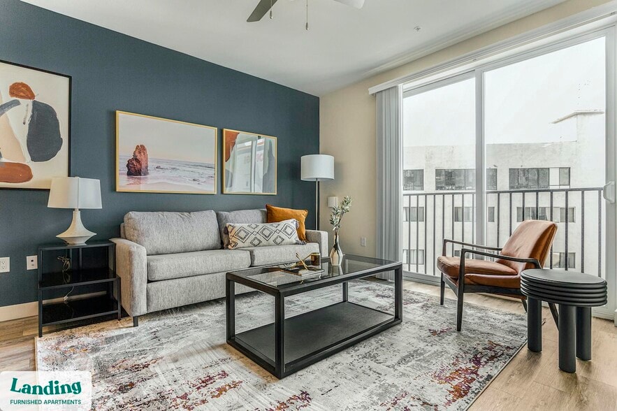 Primary Photo - 121 S Fremont Ave