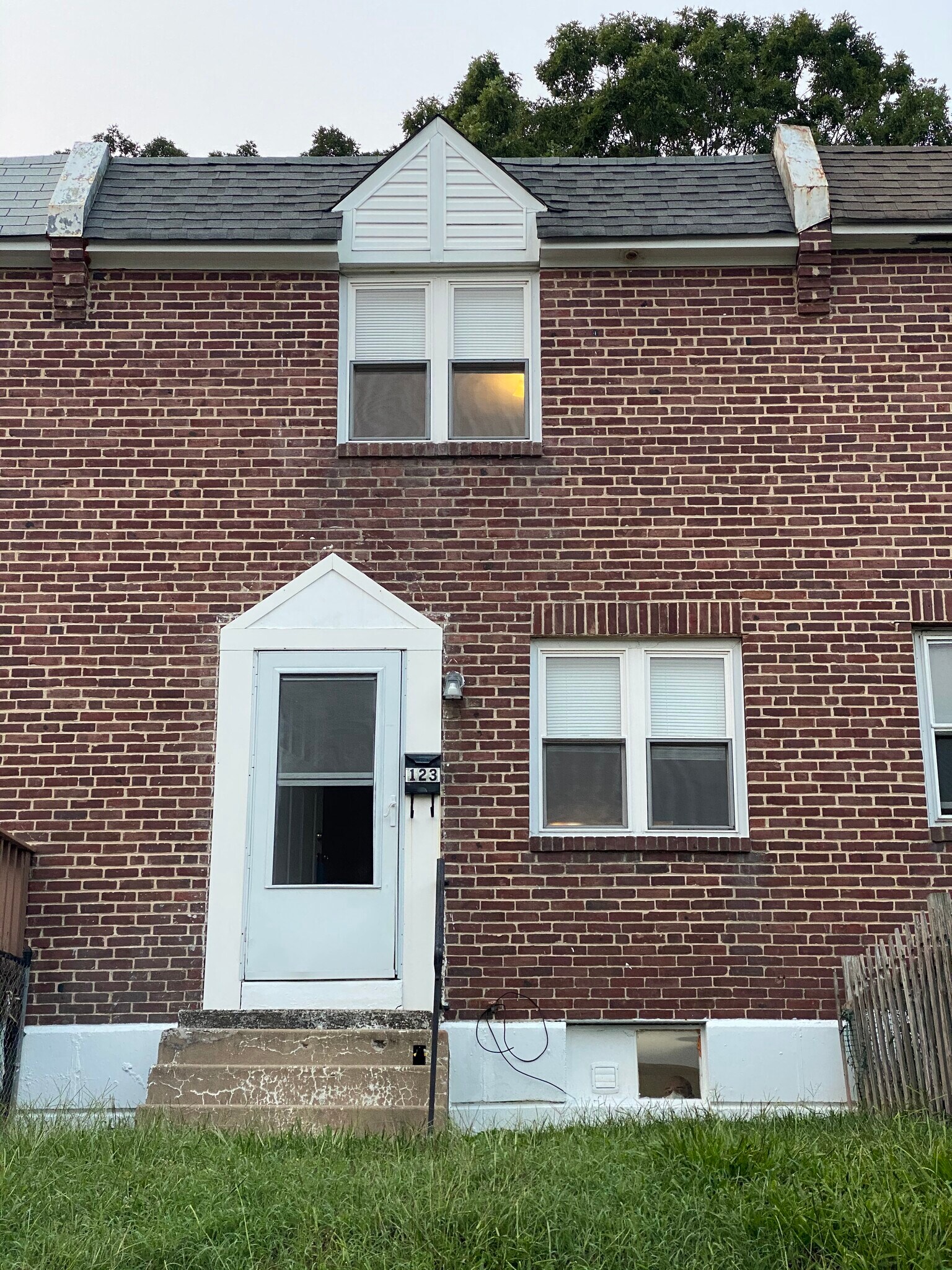 Entrance / Front of Unit - 123 Madison Dr