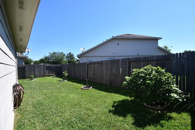 Building Photo - 21134 Normand Meadows Ln