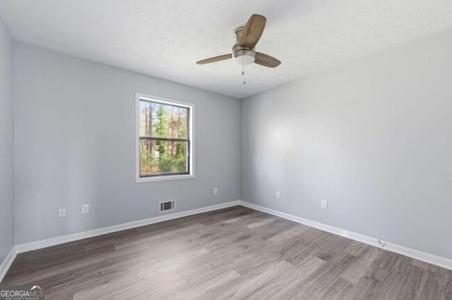 Building Photo - 4380 Cary Dr SW