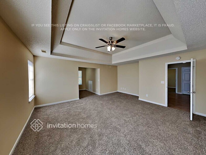 Building Photo - 6767 Mancha St