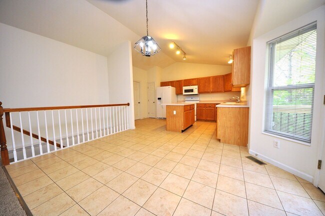 Building Photo - 131 Choctaw Dr