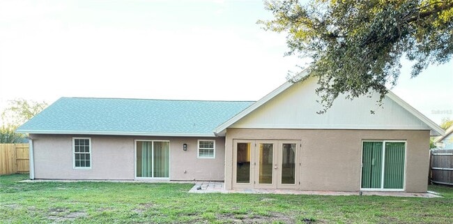 Building Photo - 221 Dempsey Way