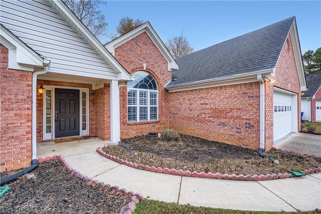 Building Photo - 1975 Heatherton Rd