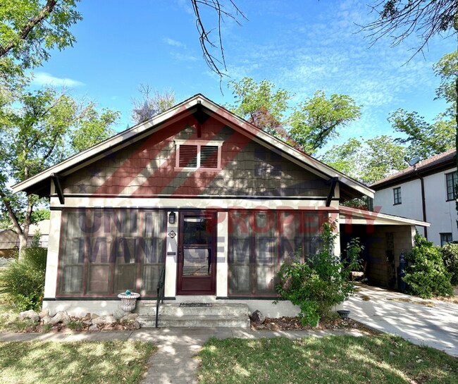 Primary Photo - 207 N Alameda St