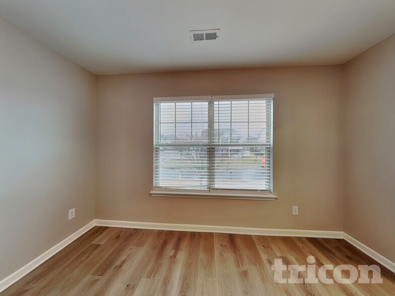 Building Photo - 10031 Wrigley Dr