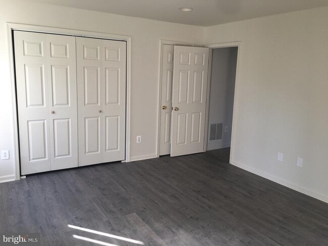 Building Photo - 610 Pendleton Ln