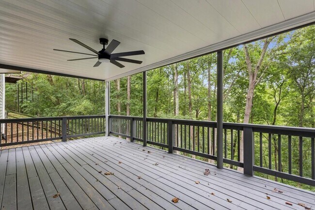 Building Photo - 5032 Hickory Hills Dr