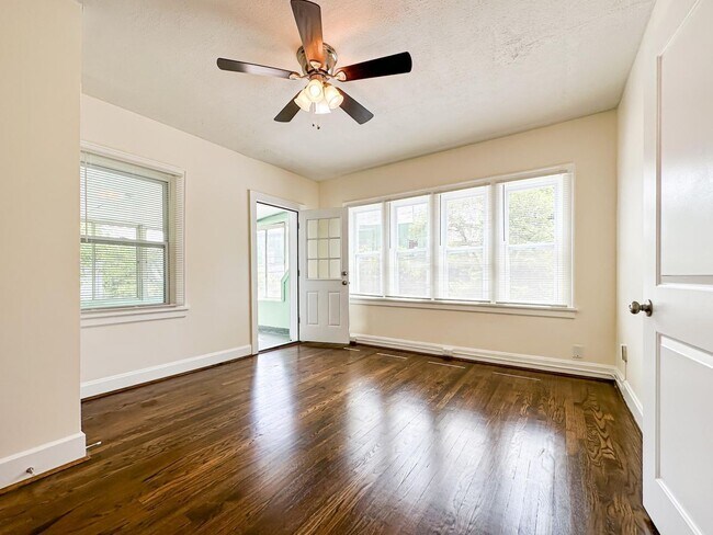 Building Photo - 2576 Duck Creek Rd