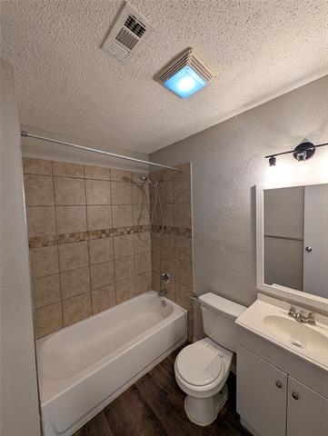 Building Photo - 3732 Falcon Dr