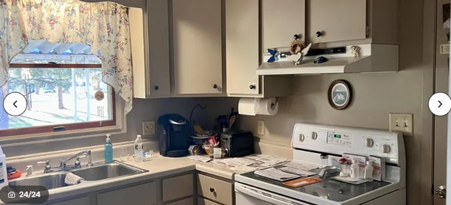 Building Photo - 5705 Lessandro St