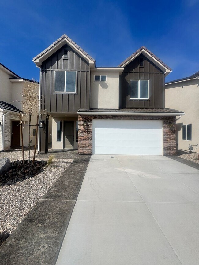 Building Photo - Brand New LARGE S&S Home!!