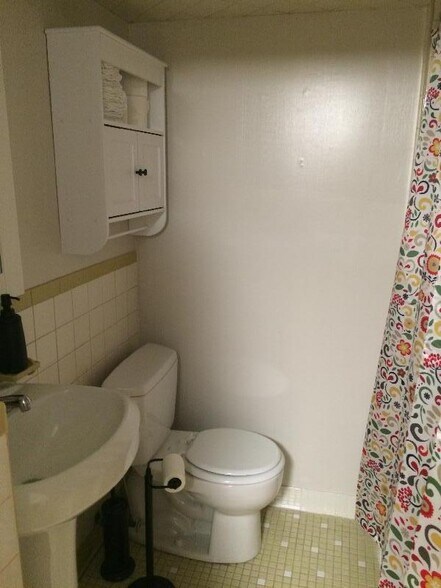 Building Photo - 42 Lomasney Way