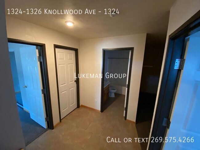 Building Photo - 1324-1326 Knollwood Ave-1324