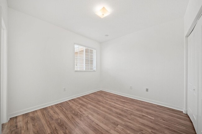 Building Photo - Cutler Bay Townhouse