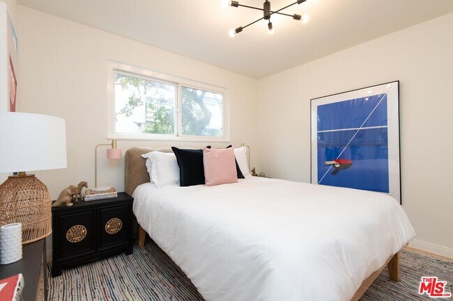 Building Photo - 11670 Sunset Blvd