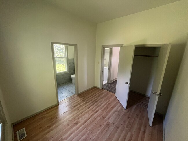 Building Photo - New Listing !!!