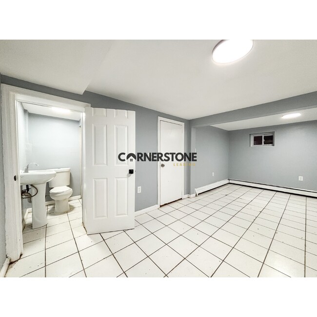 Building Photo - 64 N 6th St